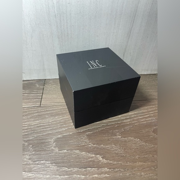 I.N.C. International Concepts Womens Gold White Strap Heart Watch Braclet Set - Picture 2 of 8